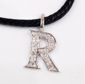 CIONDOLO LETTERA R DONNA ORO COLLEZIONE LUCE DHCR7178.004